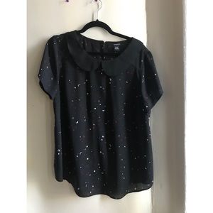 TORRID STARRY PRINT PETER PAN COLLAR BLOUSE